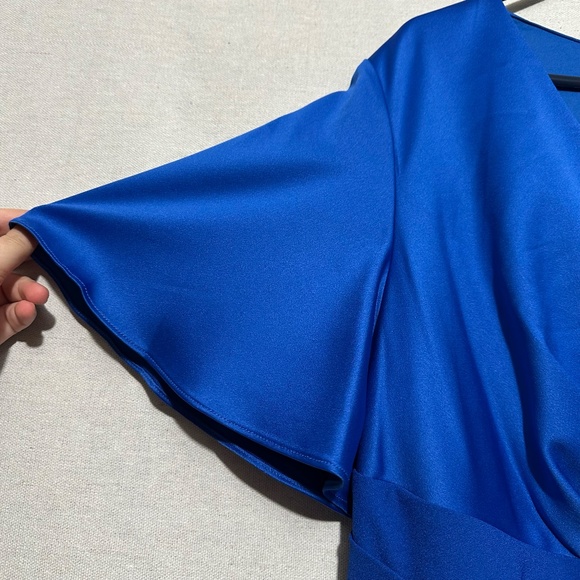 NWT Adrianna Papell Satin Crepe Flutter Dress - size 14W - Picture 6 of 8